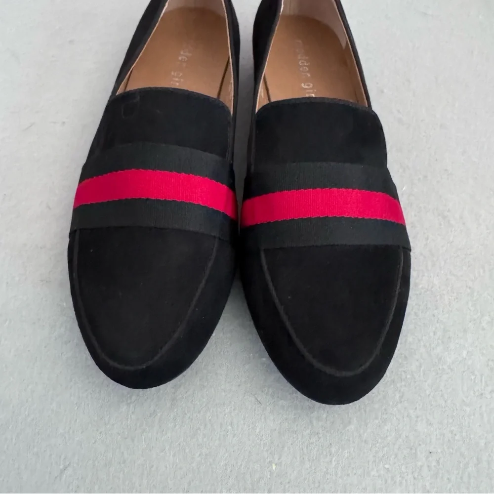 Madden Girl Black Tailored Loafer Flats - Picture 6 of 9